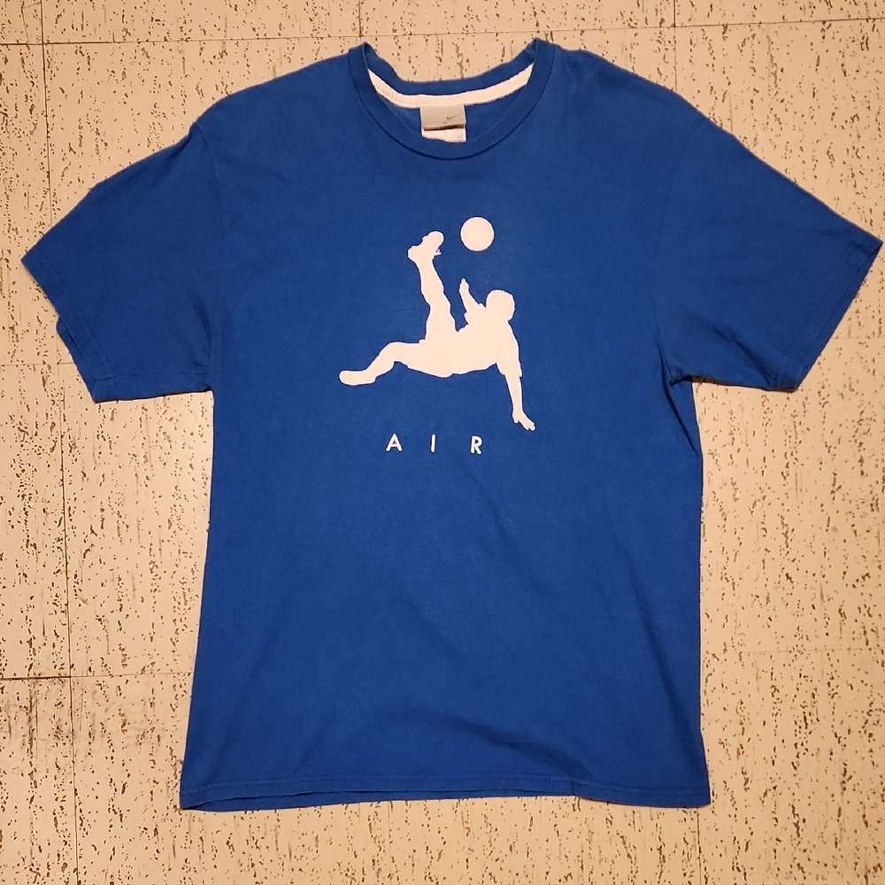 Nike Air Blue And White Soccer Spellout Crewneck T-Shirt Vintage Y2K